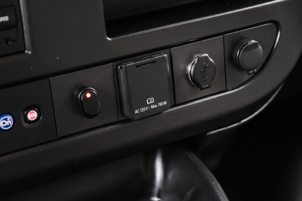 Used 2021 Chevrolet Express 3500 w/ Power Convenience Package RWD image 26