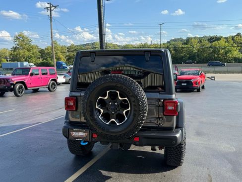 Used 2022 Jeep Wrangler Unlimited Rubicon 4xe w/ Dual Top Group AWD/4WD image 4