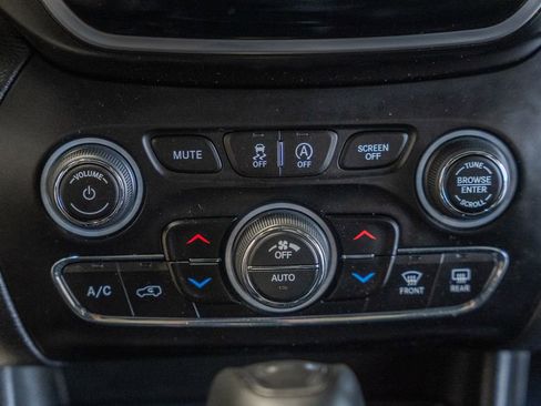 Used 2019 Jeep Cherokee Limited w/ Trailer Tow Group image 28