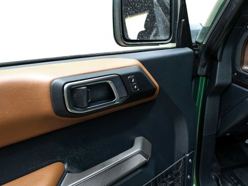 Used 2022 Ford Bronco Outer Banks AWD/4WD image 48