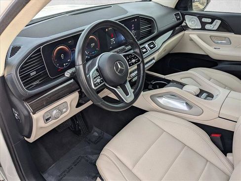 Used 2022 Mercedes-Benz GLS 450 4MATIC image 11