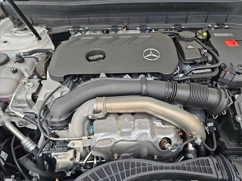 New 2026 Mercedes-Benz GLB 250 image 16