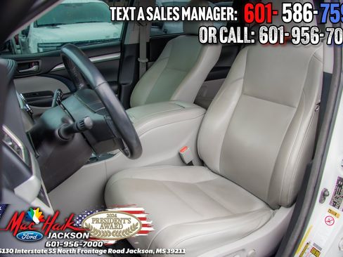 Used 2018 Toyota Highlander XLE image 6