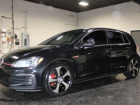 Used 2018 Volkswagen GTI S FWD image 7