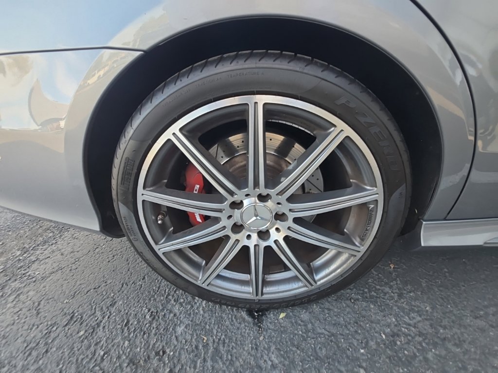 Used 2014 Mercedes-Benz E 63 AMG 4MATIC Sedan image 21