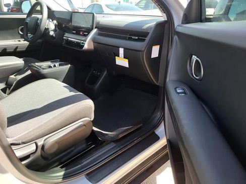 New 2026 Hyundai Ioniq 5 SE image 6