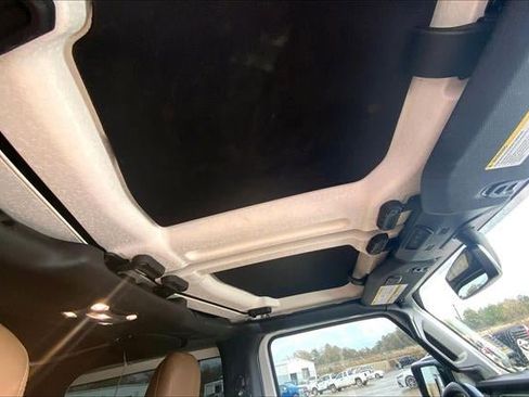 Used 2020 Jeep Wrangler Rubicon image 20
