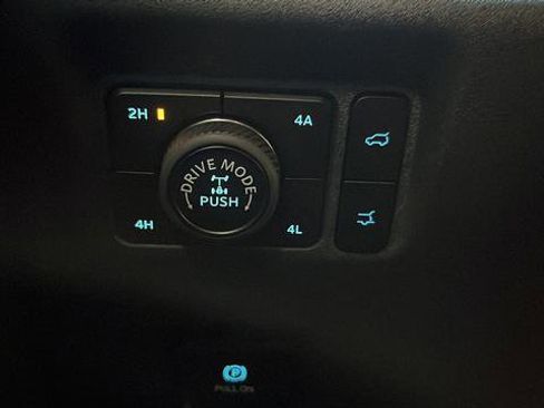 Used 2025 Ford Expedition Tremor AWD/4WD image 35