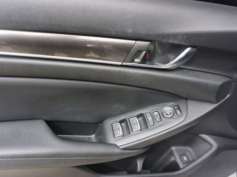 Used 2021 Honda Accord Sport image 4