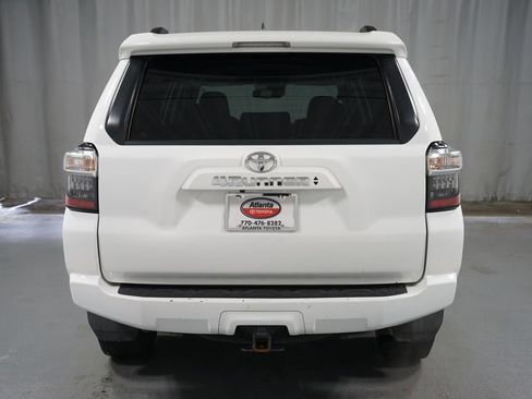 Certified 2022 Toyota 4Runner SR5 image 7