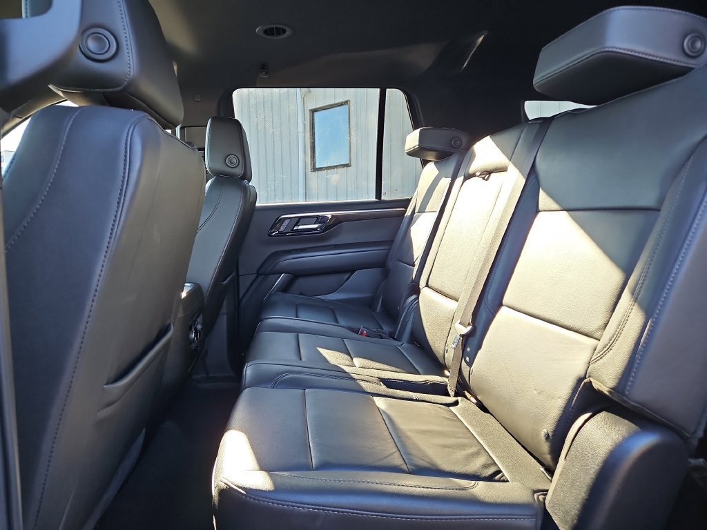Used 2025 Chevrolet Tahoe LT AWD/4WD image 15