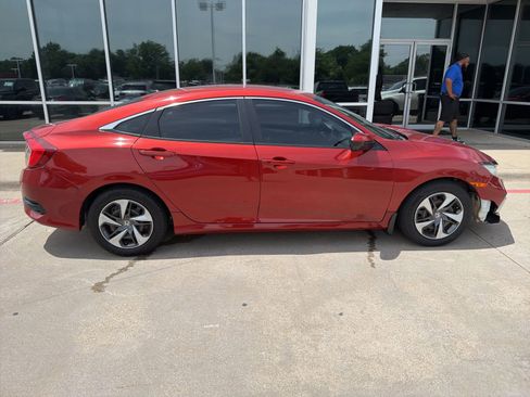 Used 2019 Honda Civic LX image 3