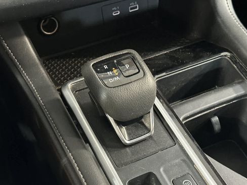 Used 2024 Nissan Pathfinder SV FWD image 24