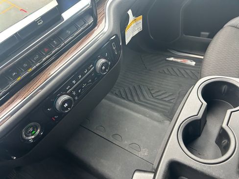 Used 2024 Chevrolet Silverado 1500 LT Trail Boss image 20