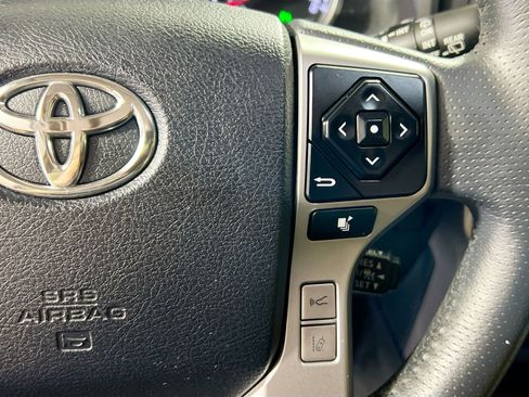 Used 2021 Toyota 4Runner Limited image 19