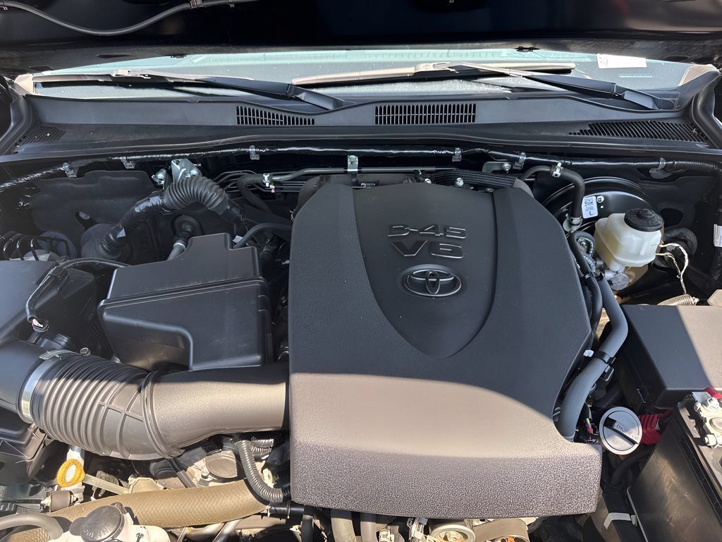 Used 2023 Toyota Tacoma SR AWD/4WD image 25