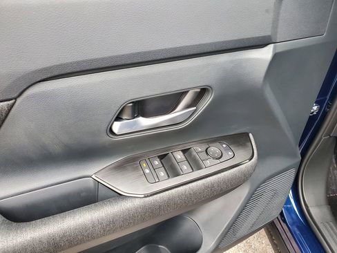 New 2026 Nissan Kicks SV image 15