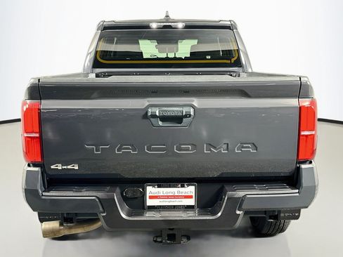 Used 2025 Toyota Tacoma SR5 AWD/4WD image 3