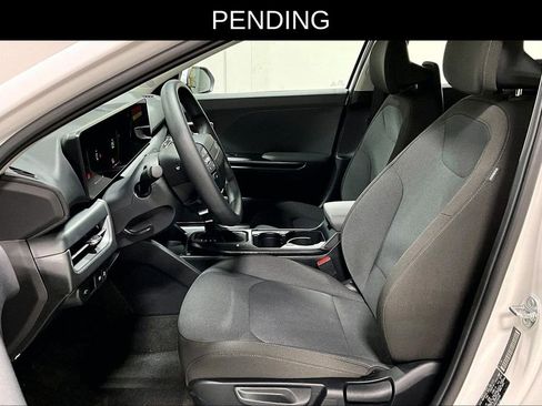 New 2025 Kia K4 FWD image 25