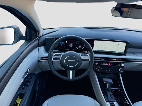 New 2026 Hyundai Tucson SEL FWD image 17