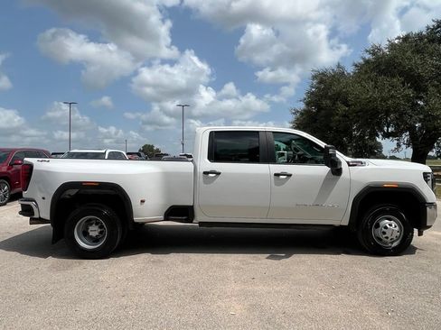 Used 2025 GMC Sierra 3500 Pro AWD/4WD image 4