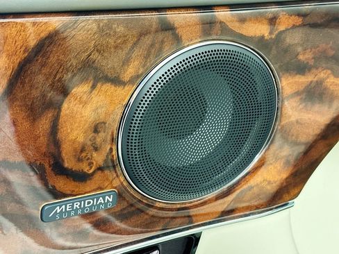 Used 2017 Jaguar XJ L Portfolio image 19