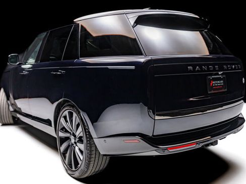 Used 2024 Land Rover Range Rover SV image 24