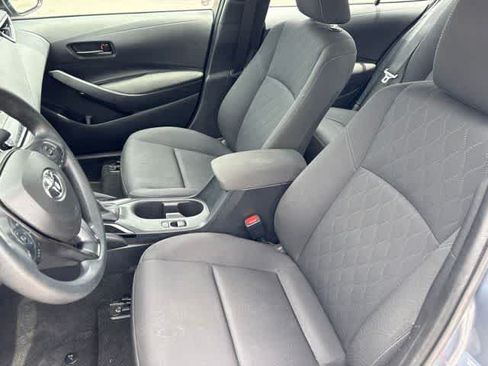 Used 2024 Toyota Corolla LE FWD image 11