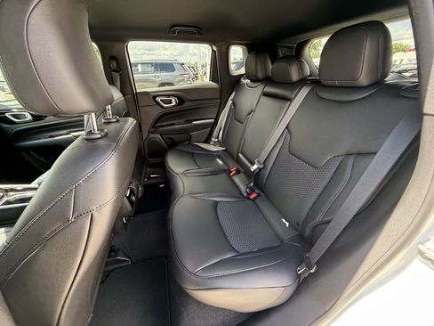 New 2026 Jeep Compass Latitude image 16