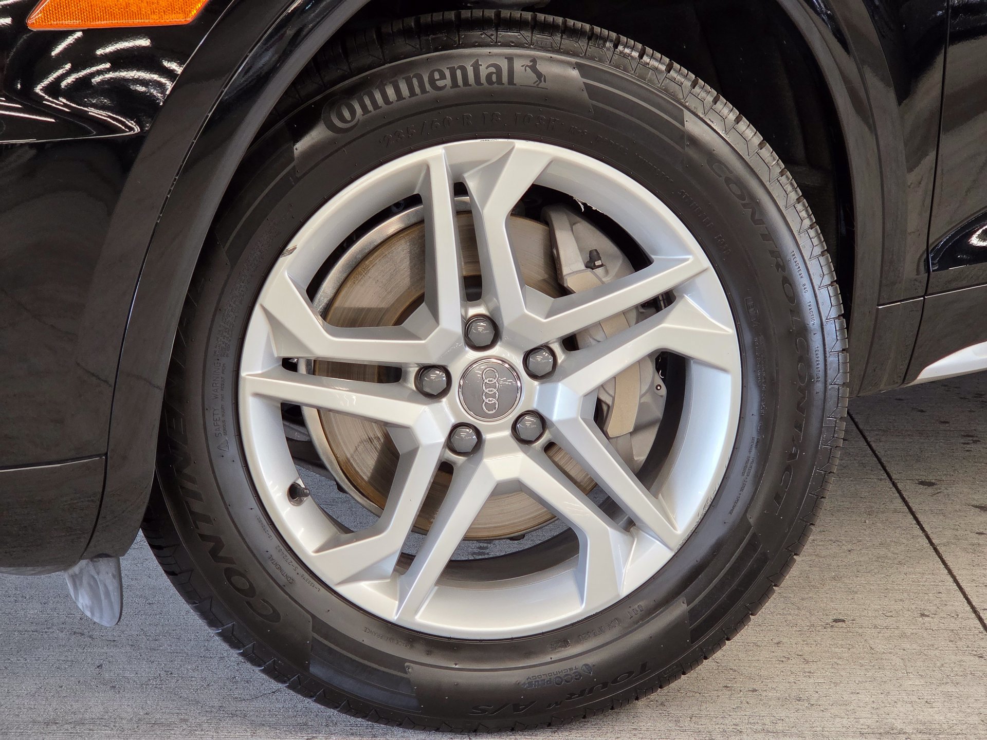 Used 2018 Audi Q5 2.0T Premium AWD/4WD image 25