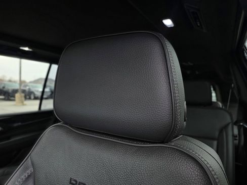 Used 2021 GMC Yukon XL Denali image 24