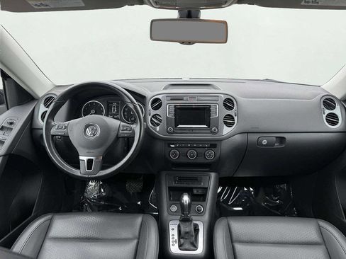 Used 2016 Volkswagen Tiguan S image 14
