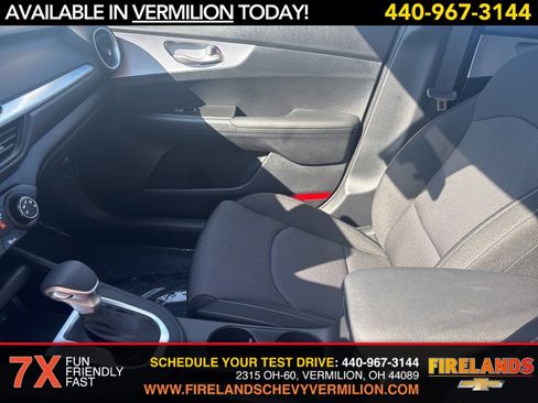 Used 2024 Kia Forte LXS w/ LXS Technology Package image 12