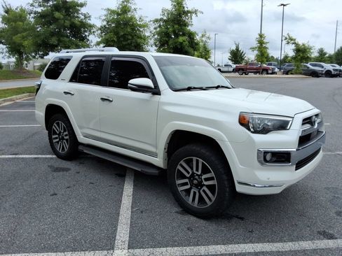 Used 2020 Toyota 4Runner Limited AWD/4WD image 3