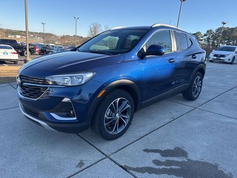 Used 2023 Buick Encore GX Select image 3