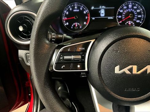 Used 2022 Kia Forte LXS w/ LXS Technology Package FWD image 22