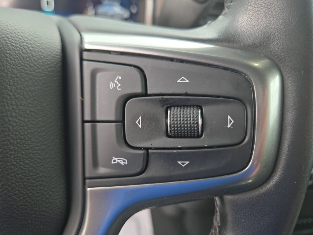 Used 2024 Chevrolet Silverado 1500 LT AWD/4WD image 30