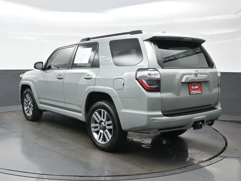 Used 2022 Toyota 4Runner TRD Sport w/ Technology Package AWD/4WD image 4