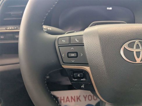 New 2026 Toyota Crown Platinum image 12