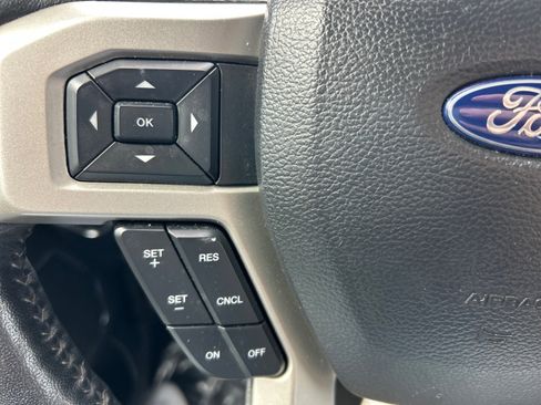 Certified 2022 Ford F350 Lariat w/ Lariat Value Package AWD/4WD image 23