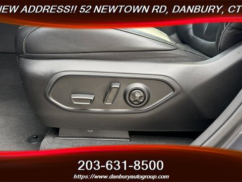 Used 2023 Jeep Grand Cherokee 4WD 4xe image 14
