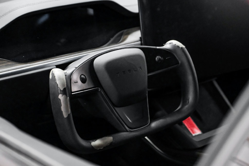 Used 2023 Tesla Model S AWD/4WD image 14