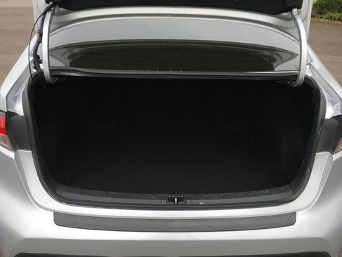 Used 2023 Toyota Corolla LE FWD image 6