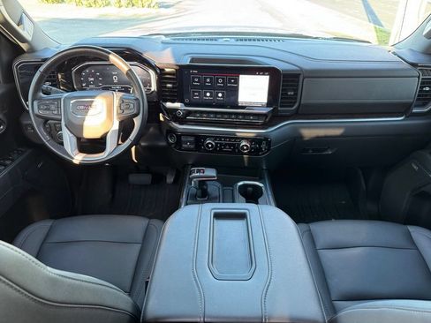 Certified 2022 GMC Sierra 1500 Elevation w/ Elevation Premium Package AWD/4WD image 20