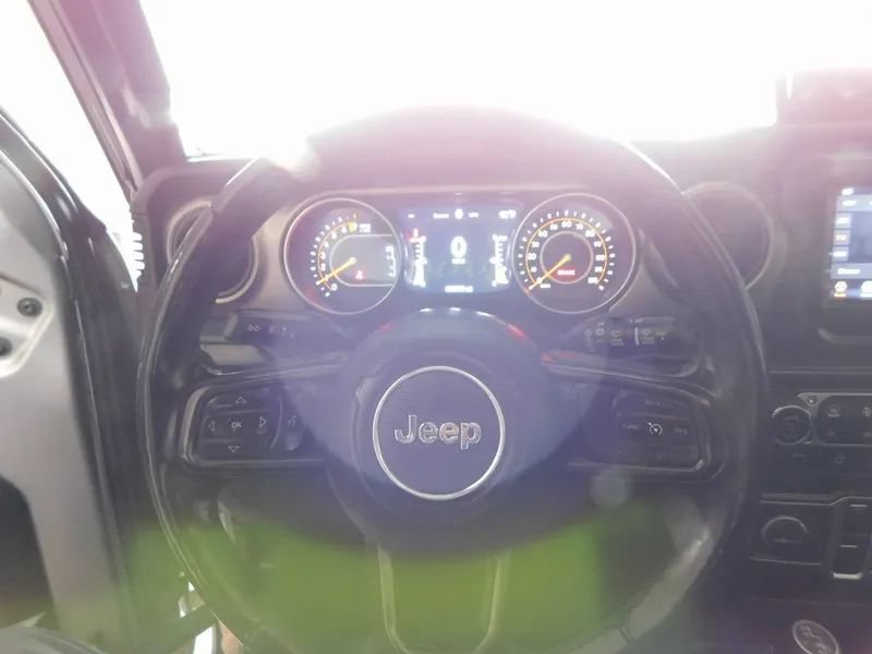 Used 2018 Jeep Wrangler Unlimited Sport S AWD/4WD image 32