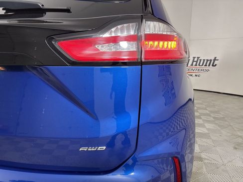 Used 2023 Ford Edge SE image 28