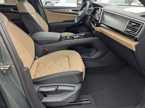 New 2026 Volkswagen Atlas Cross Sport SE image 35