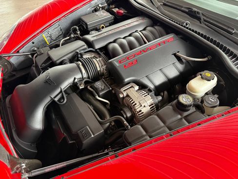 Used 2010 Chevrolet Corvette Grand Sport RWD image 30