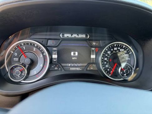 Used 2023 RAM 2500 Laramie AWD/4WD image 11