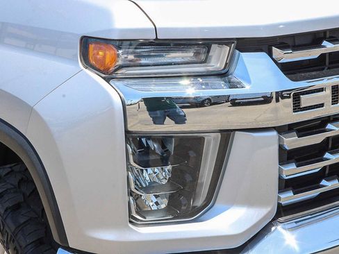Used 2021 Chevrolet Silverado 2500 LTZ w/ LTZ Plus Package AWD/4WD image 4
